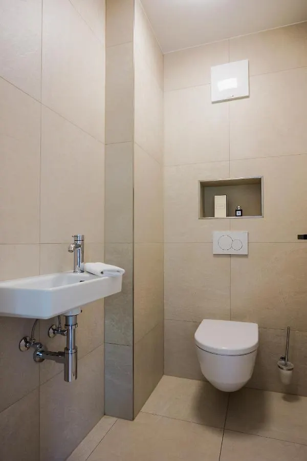 Apartament Moderne Wohnung Mit Terrasse Innsbruck Austria